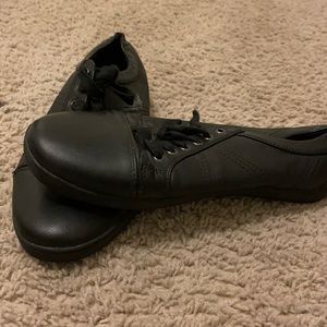 Flying deer Size 10.Black Sneakers